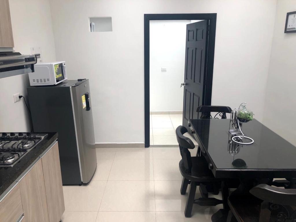 Real Hostel Apartamento 3 Саленто Экстерьер фото
